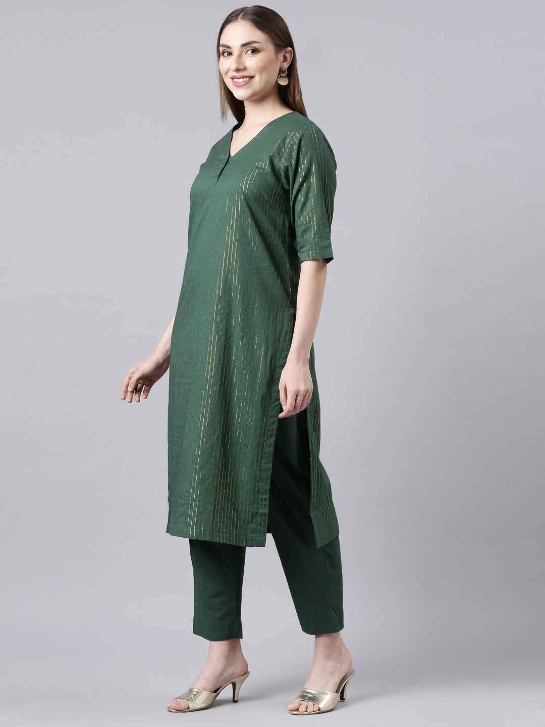 EDIRA Women Green & Gold Kurta and Pant Set