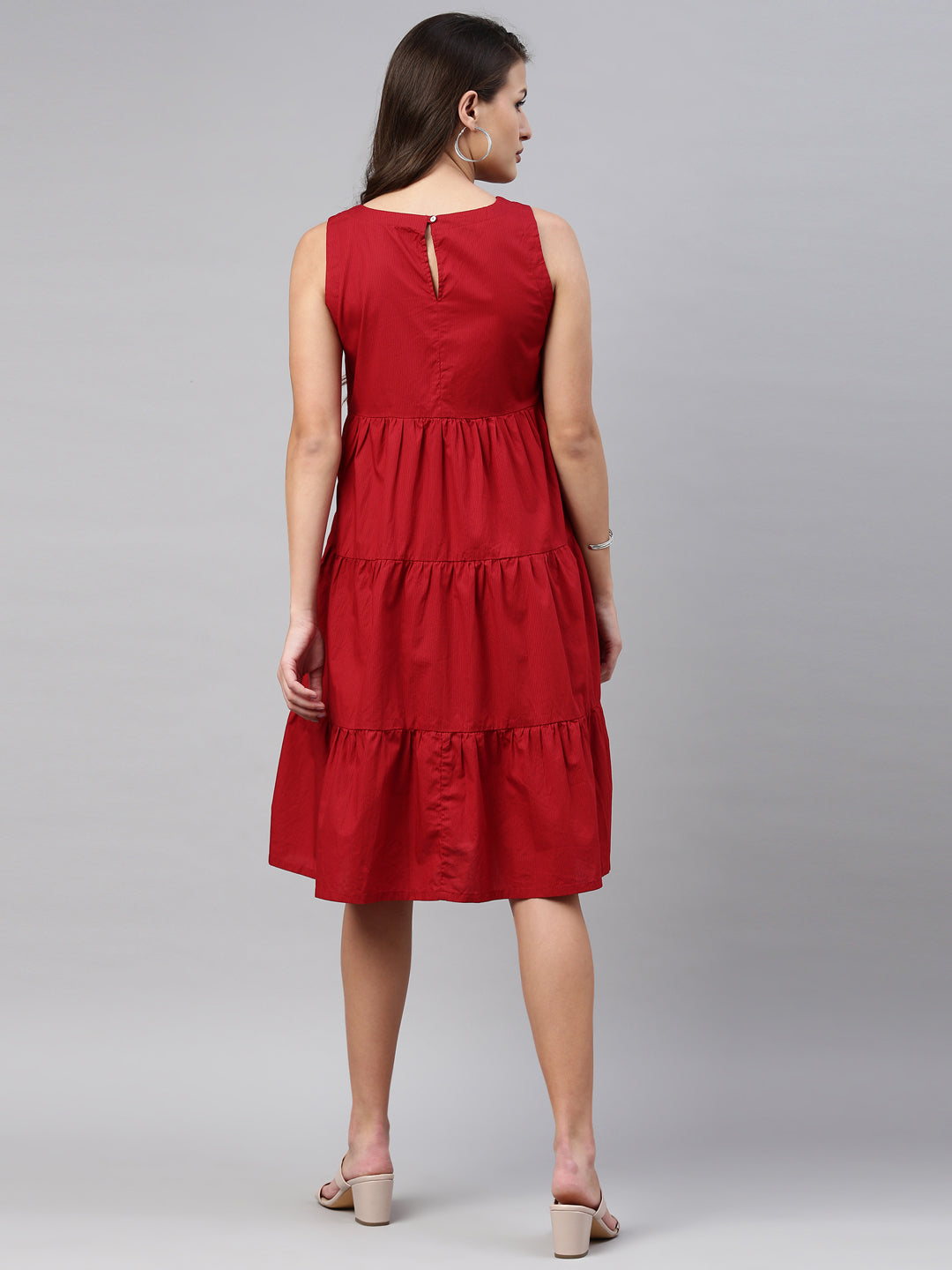 Womens Sleeveless Tiered Dress