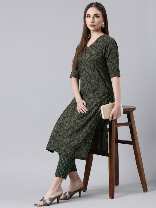 EDIRA Women Green Printed  Kurta and Pant Set