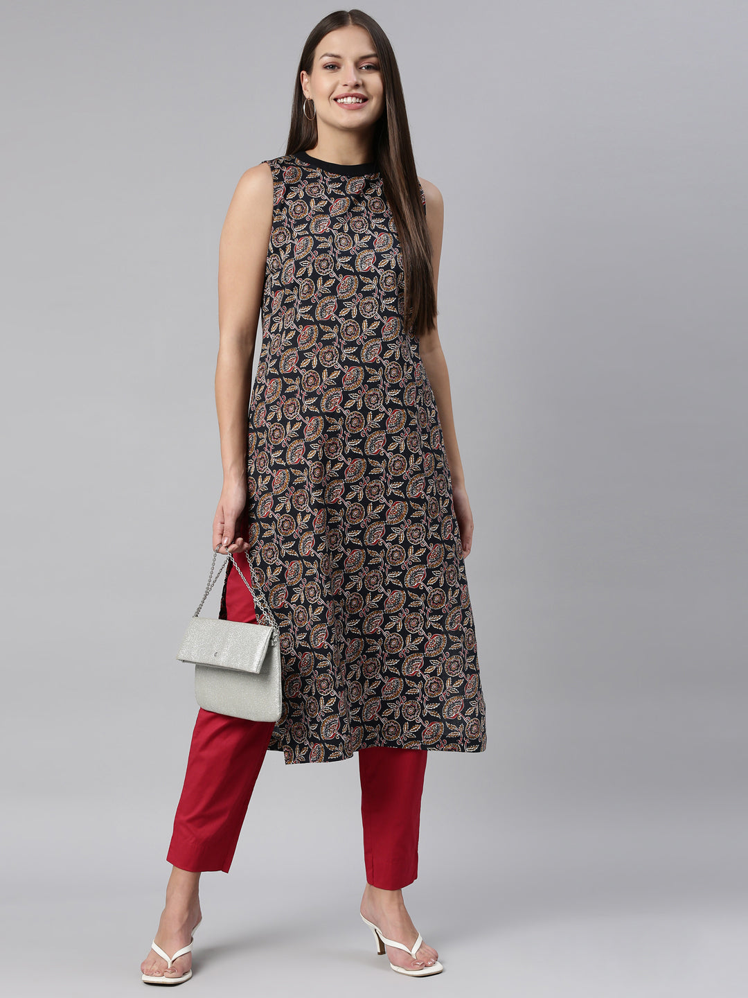 Womens Sleeveless Kurta